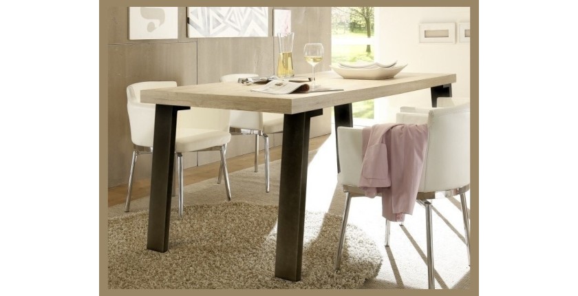 Table 189x88cm avec pieds en métal, Collection SHOW, coloris chêne clair